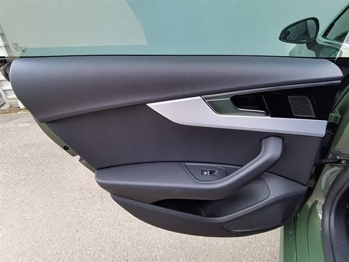 Фото 24 - Audi A5