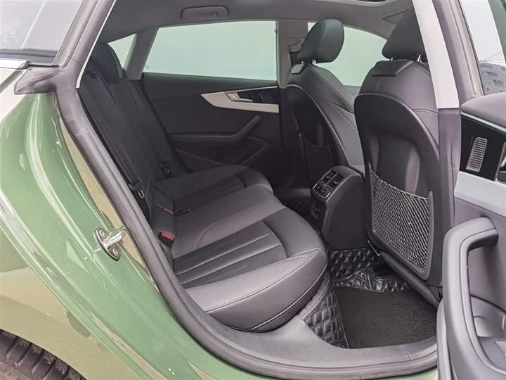 Фото 28 - Audi A5