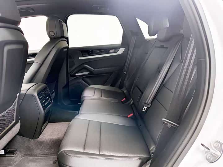 Фото 14 - Porsche Cayenne Hybrid