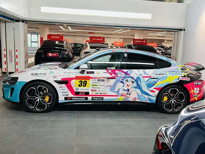 Фото 10 - Xiaomi SU7