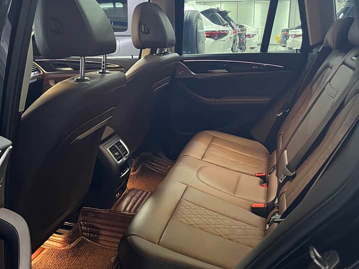 Фото 15 - BMW X3