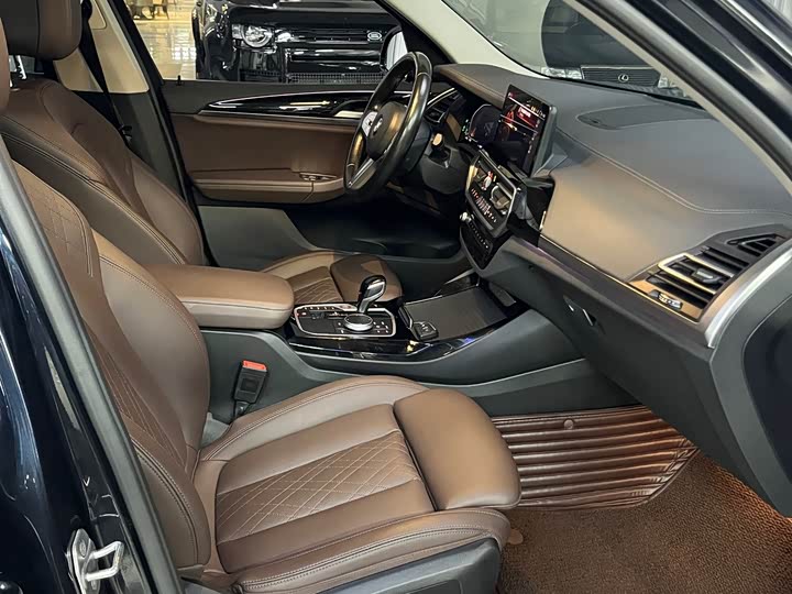 Фото 17 - BMW X3