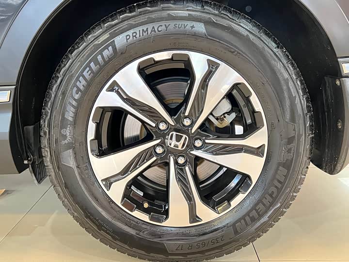 Фото 10 - Honda CR-V