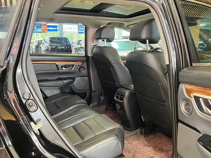 Фото 11 - Honda CR-V