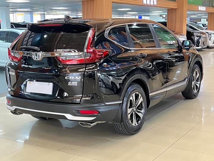 Фото 21 - Honda CR-V