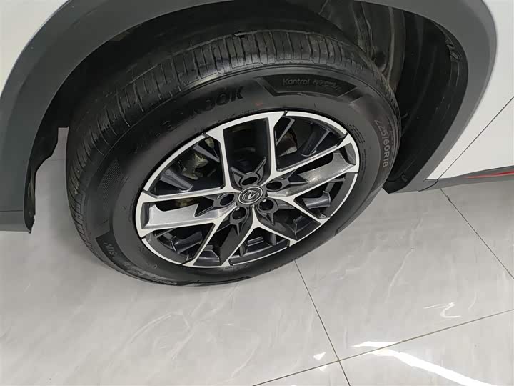 Фото 23 - Changan CS75 Plus