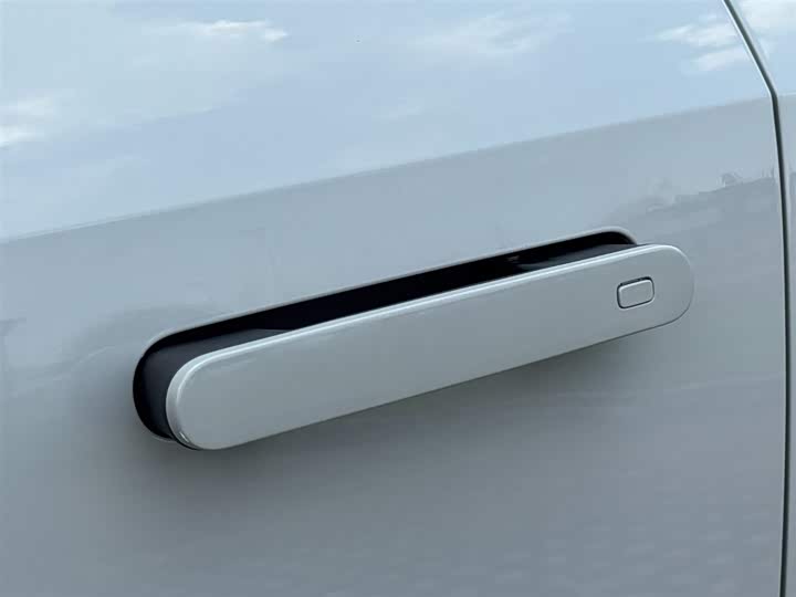 Фото 11 - Changan UNI-V