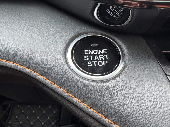 Фото 32 - Changan UNI-V