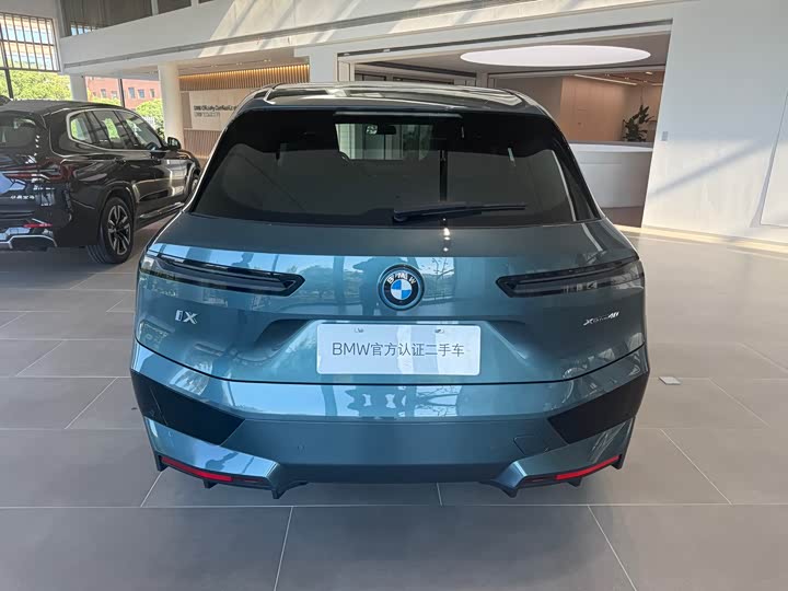 Фото 5 - BMW iX