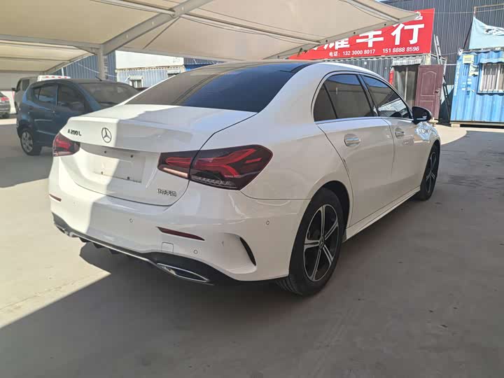 Фото 9 - Mercedes-Benz A-Class