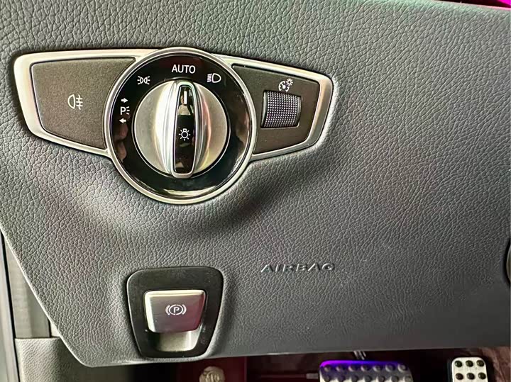 Фото 7 - Mercedes-Benz E-Class