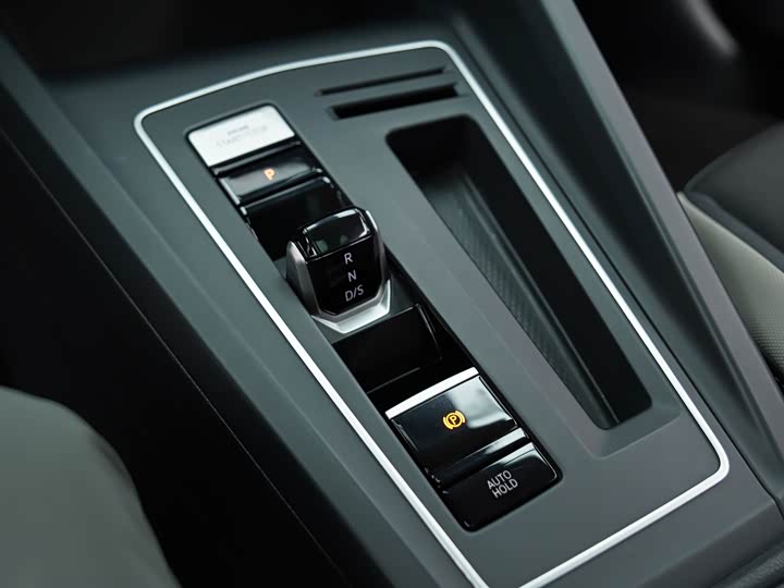 Фото 15 - Volkswagen Golf