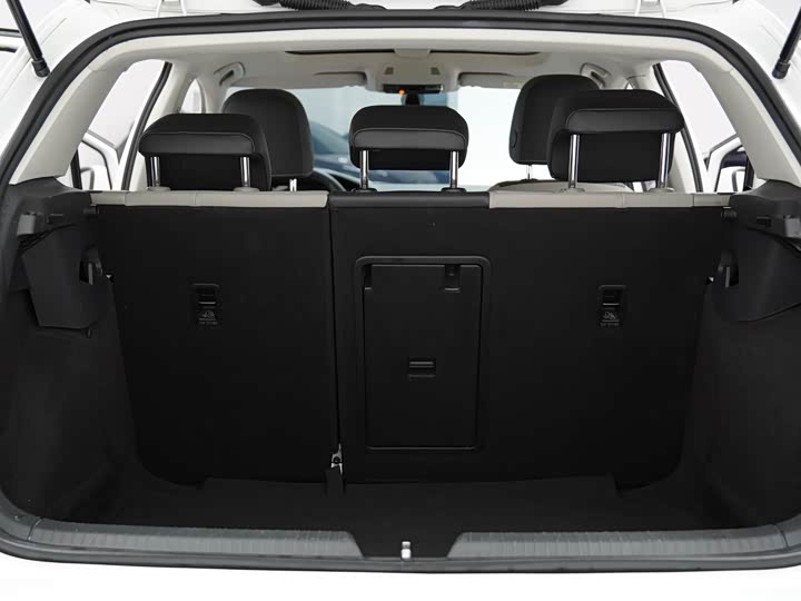 Фото 19 - Volkswagen Golf