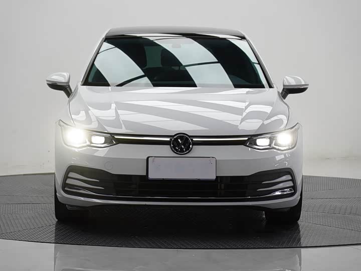 Фото 2 - Volkswagen Golf