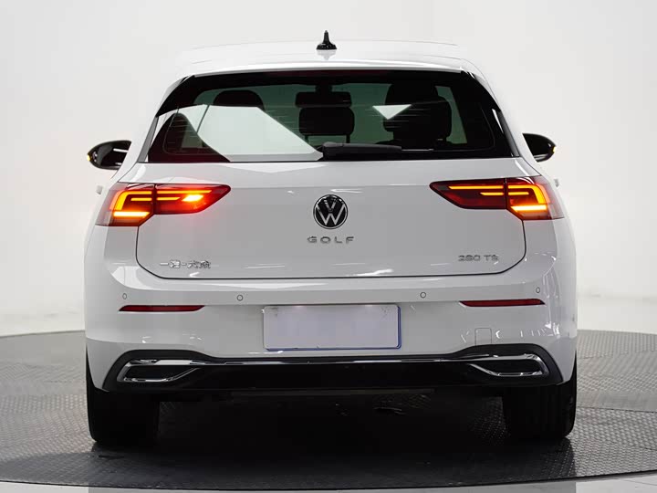 Фото 4 - Volkswagen Golf