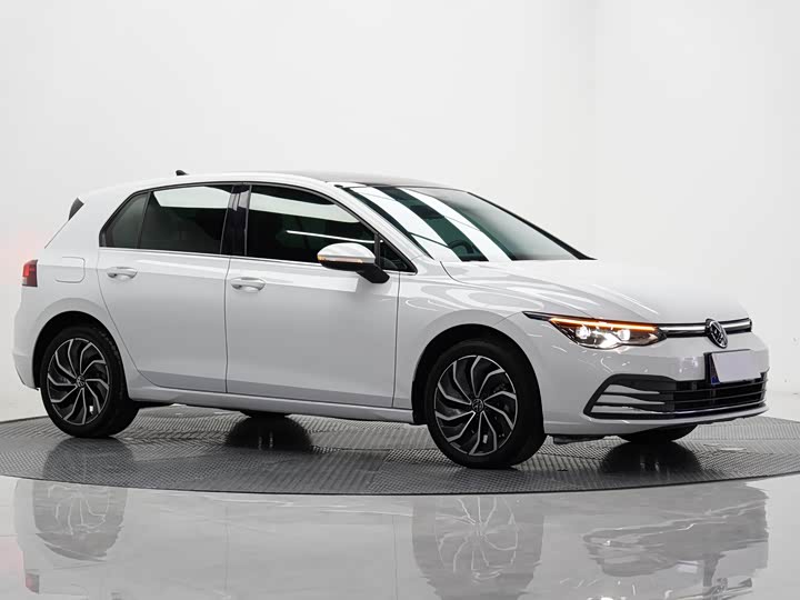 Фото 6 - Volkswagen Golf