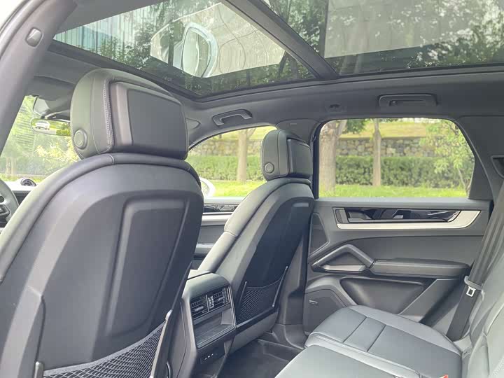 Фото 16 - Porsche Cayenne