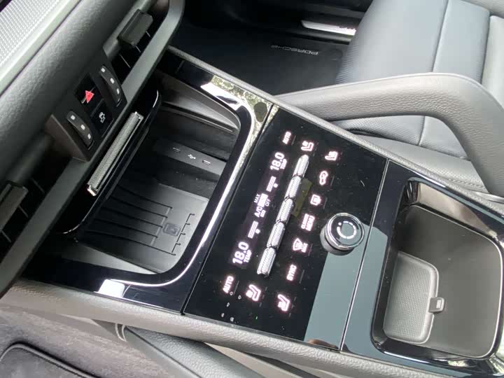 Фото 20 - Porsche Cayenne