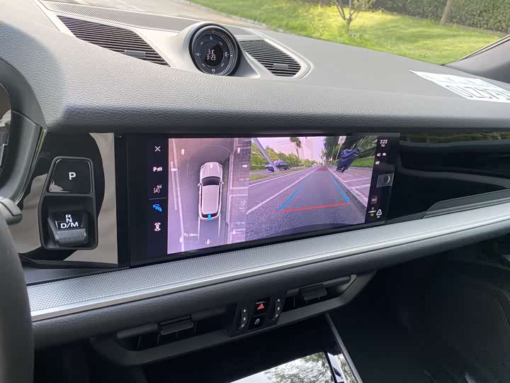 Фото 22 - Porsche Cayenne