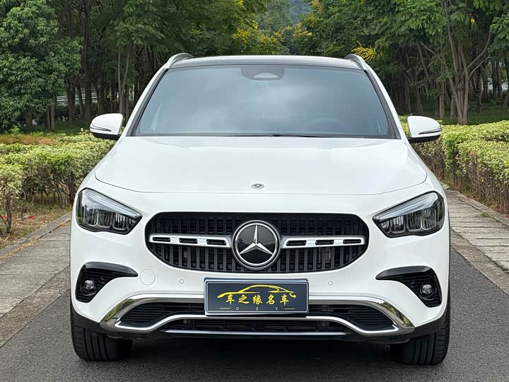 Фото 2 - Mercedes-Benz GLA-Class