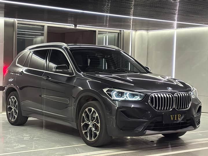 Фото 3 - BMW X1
