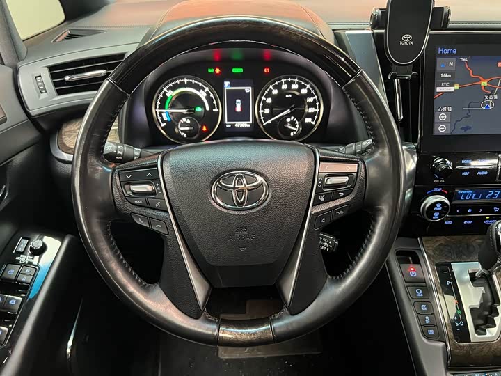 Фото 12 - Toyota Vellfire