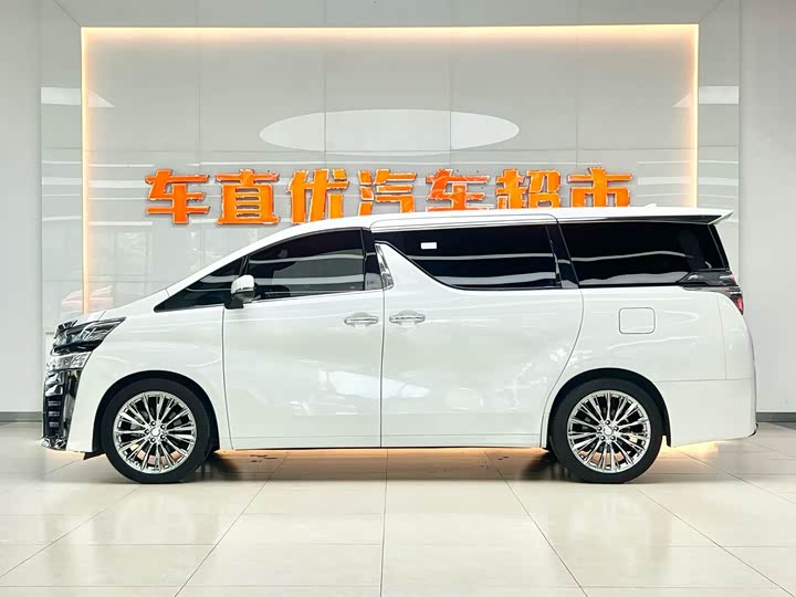Фото 4 - Toyota Vellfire