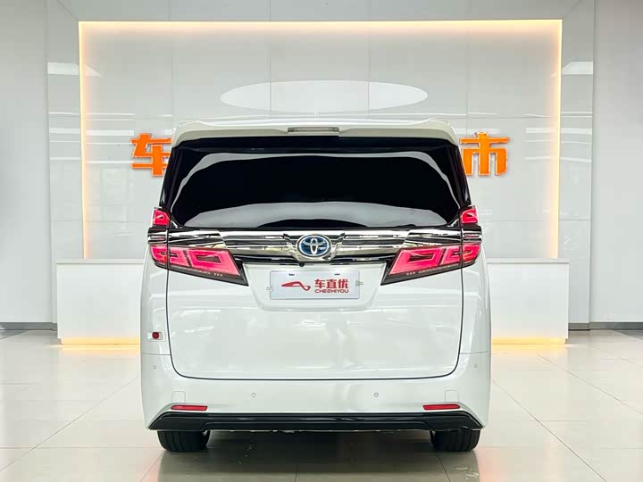 Фото 6 - Toyota Vellfire