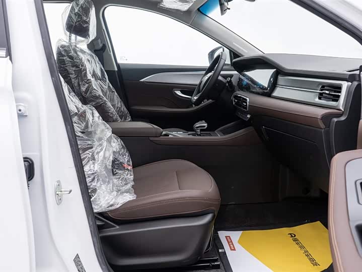 Фото 21 - Jetour X95