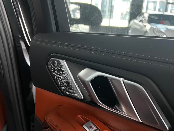 Фото 11 - BMW X7