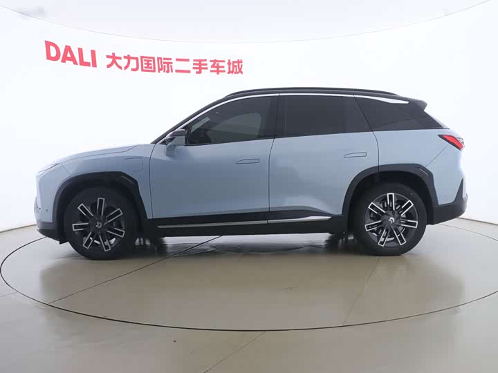 Фото 7 - Nio ES6