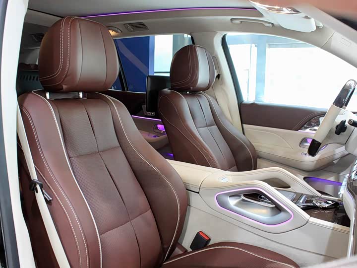 Фото 21 - Mercedes-Benz Maybach GLS