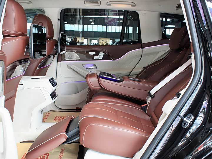 Фото 27 - Mercedes-Benz Maybach GLS