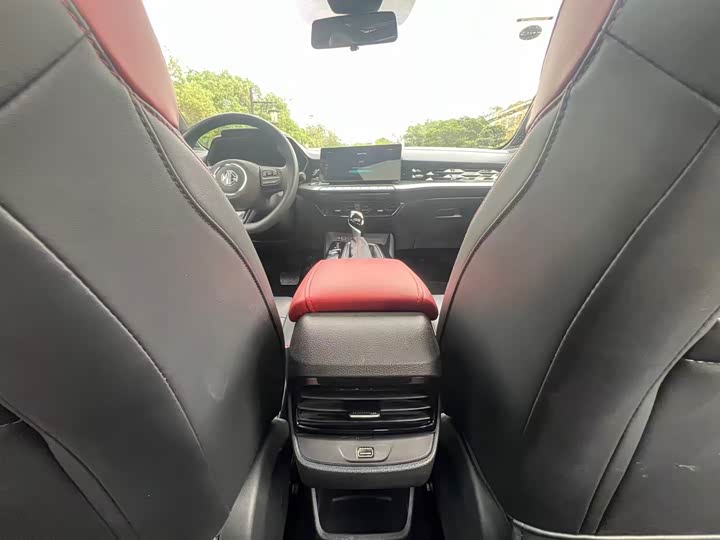 Фото 13 - MG Motor 5