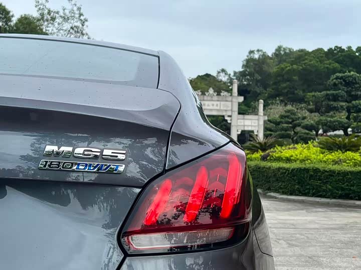 Фото 16 - MG Motor 5