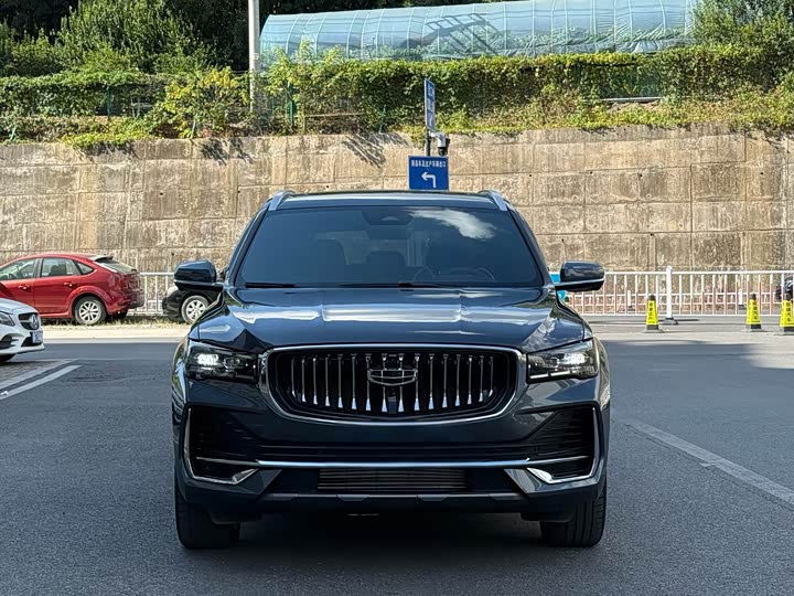 Фото 2 - Geely Monjaro