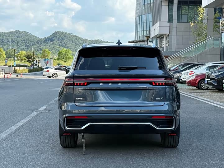 Фото 5 - Geely Monjaro