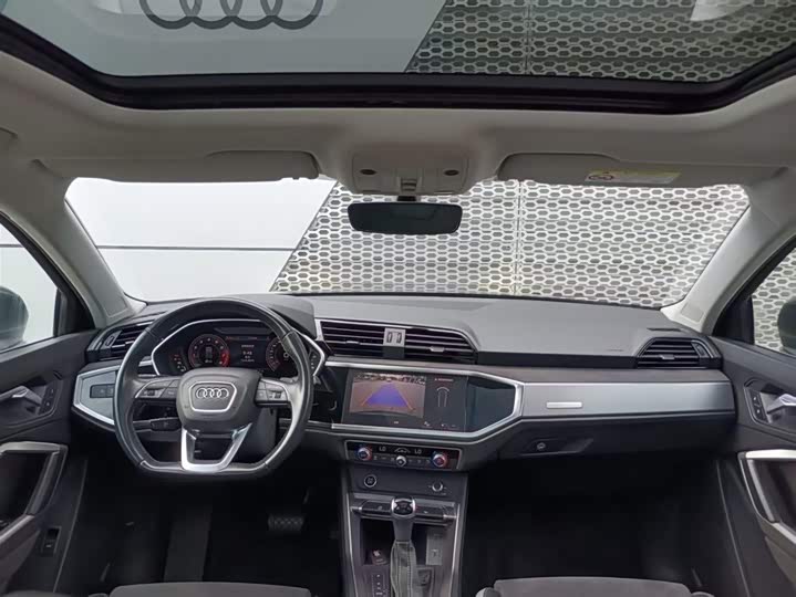 Фото 14 - Audi Q3
