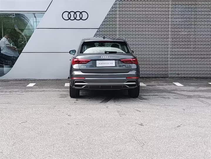 Фото 4 - Audi Q3
