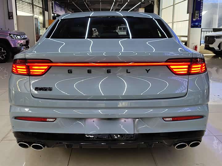 Фото 9 - Geely Preface