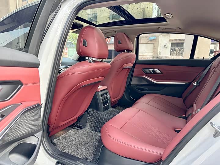 Фото 14 - BMW 3 Series