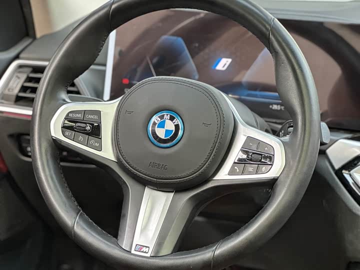 Фото 18 - BMW 3 Series