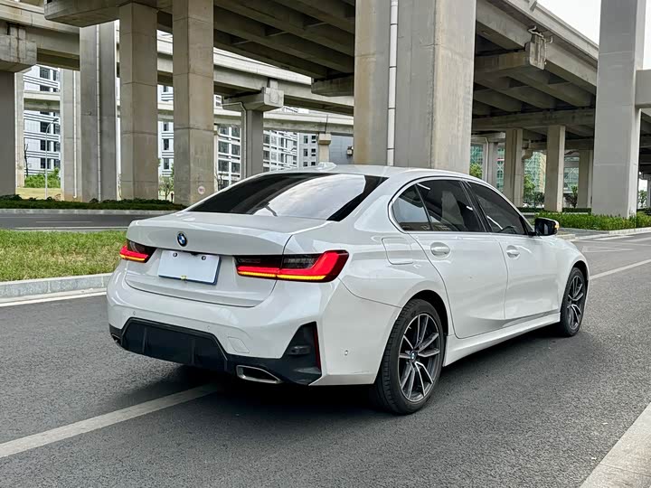 Фото 8 - BMW 3 Series