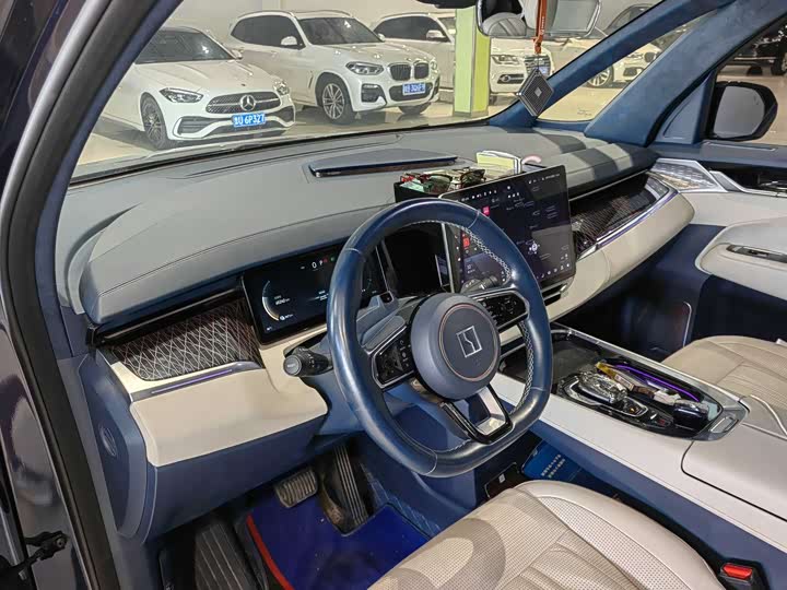 Фото 11 - Zeekr 009