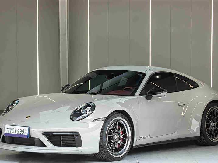 Фото 1 - Porsche 911