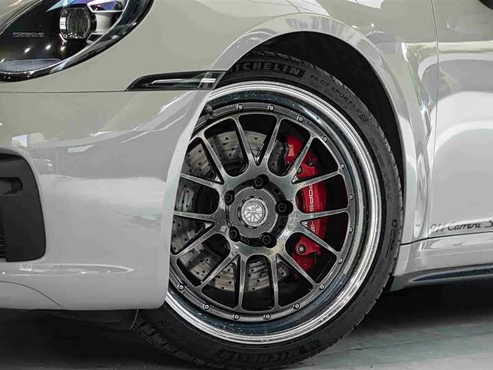 Фото 6 - Porsche 911