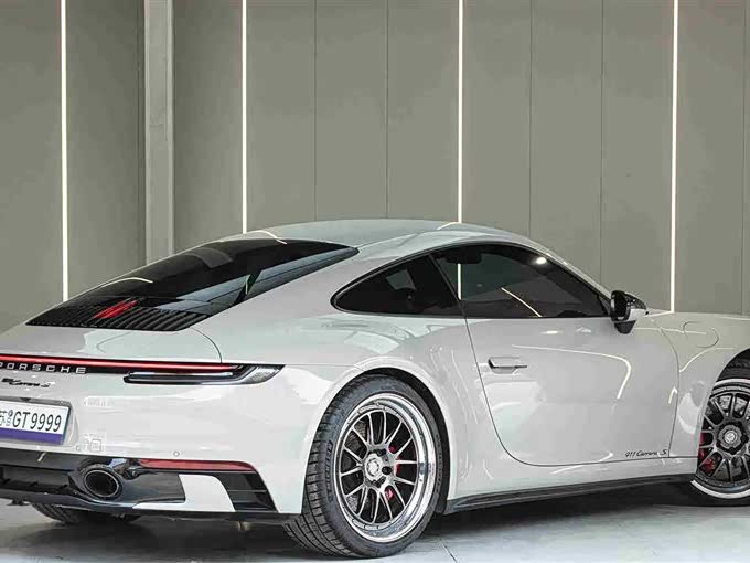 Фото 7 - Porsche 911