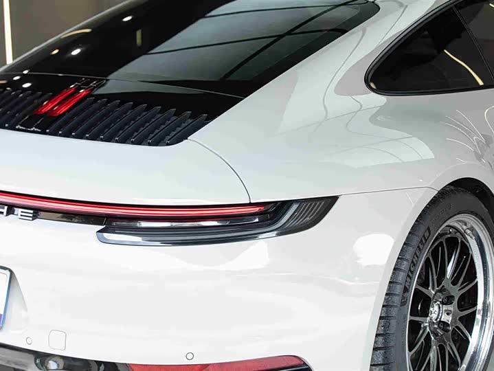 Фото 9 - Porsche 911