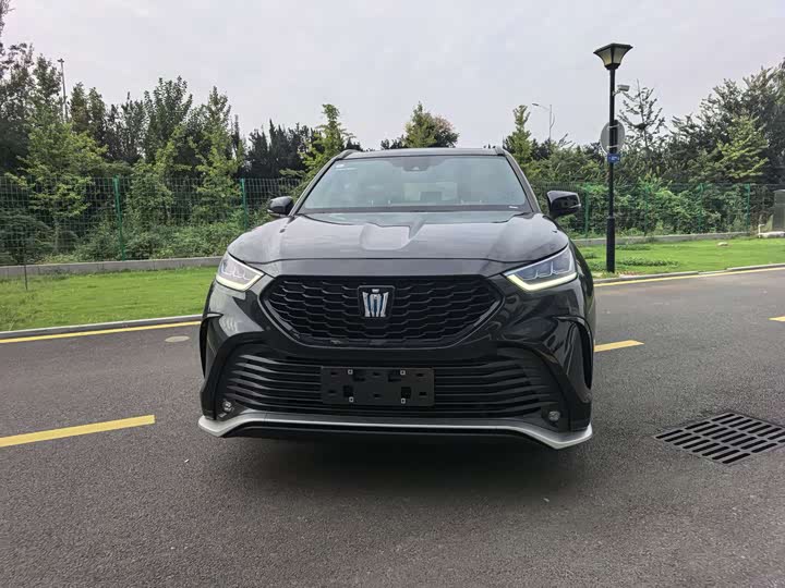 Фото 2 - Toyota Crown Kluger