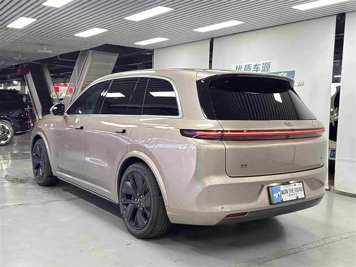 Фото 3 - LiXiang L8